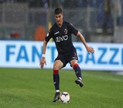 打服了！博洛尼亞球員奧爾索里尼：維拉將奪得本賽季歐聯(lián)杯冠軍