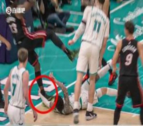 三球兩次拉拽自己是巧合熱巴：我們沒恩怨不知道他在想什么