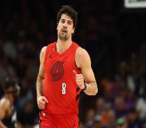 搞文班心態(tài)！阿夫迪亞：用法語(yǔ)噴點(diǎn)垃圾話會(huì)是不錯(cuò)的體驗(yàn)