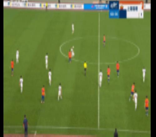 吃到黃牌！盧永濤踩踏馬德魯加+后者痛苦倒地，裁判出示黃牌