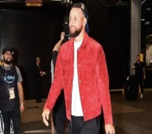 致敬對手！生死戰(zhàn)面對太陽庫里上腳“奧運系列”配色Book1戰(zhàn)靴