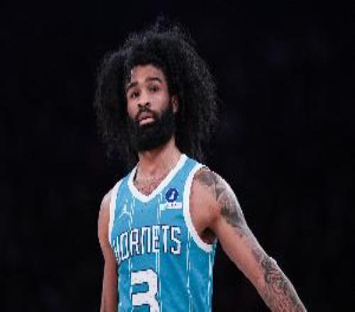 雙鐵合璧！科比懷特和格威上半場合計6中0兩人共得到3分