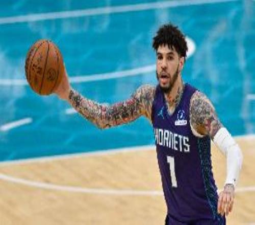 有起色！拉梅洛鮑爾第三節(jié)11中6砍下21分三分6中3