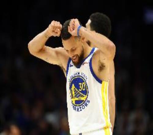 媒體人：勇士沒(méi)湖人的招牌和馬刺的手段現(xiàn)在無(wú)可用年輕人&沒(méi)前景