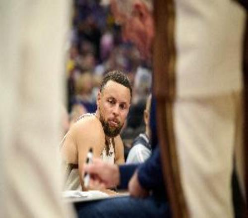 記者：勇士22年奪冠后就沒(méi)什么可遺憾的了注定是走向沉沒(méi)的王朝