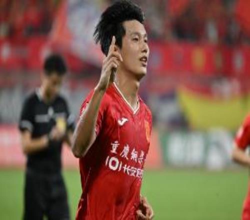 向余望：球隊(duì)的目標(biāo)是保級(jí)，進(jìn)球檢查越位的時(shí)候有點(diǎn)慌