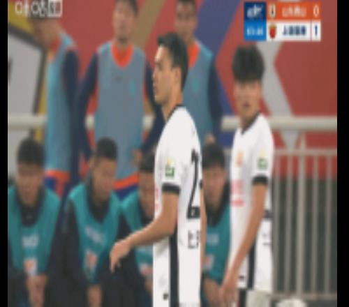 鬧烏龍海港換人后比賽中斷，場邊顯示盧永濤被換下實際是劉祝潤