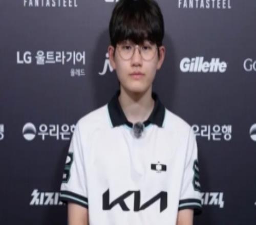 DK輔助Career：第三局隊友溝通得很好一直看Keria的操作學(xué)習(xí)