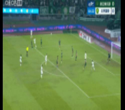 勢(shì)大力沉！王剛禁區(qū)內(nèi)小角度爆射，被趙博托出