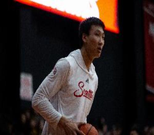 媒體人：這個轉(zhuǎn)校選擇很好非常看好淡厚然在夏威夷大學坐穩(wěn)首發(fā)