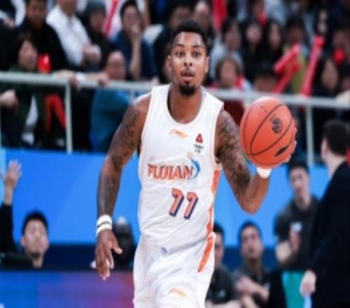 解說：小外援一定要能掄皮特森若賽季初就在福建的話就好了