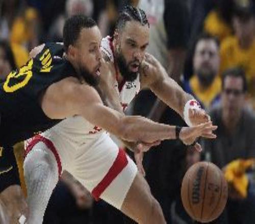 Slater：勇士和狄龍互相不喜歡后者曾故意碰庫(kù)里傷處&弄傷小佩頓