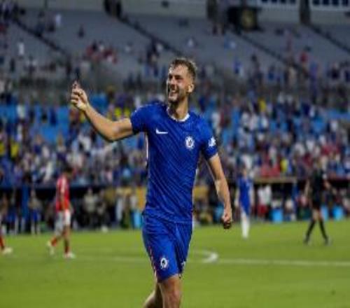 霍爾回憶世俱杯奪冠：在特朗普身邊舉起獎杯，那感覺太怪了