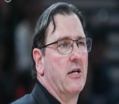 凱撒：贏球因?yàn)閼?zhàn)術(shù)貫徹到位我和球員們的關(guān)系特別好