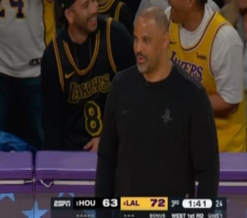 血虧！霍勒迪拋投不中&泰特反搶犯規(guī)抱怨領(lǐng)技犯&烏度卡也申請1T