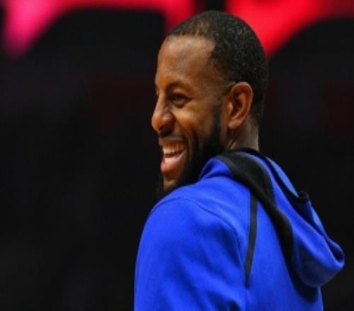 一哥：刺勇常年打總決賽需要負荷管理有些常規(guī)賽球隊在濫用