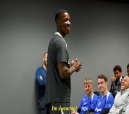 續(xù)約！羅塞尼爾組織全隊(duì)看凱塞多集錦，后者演講直言“汗流浹背”