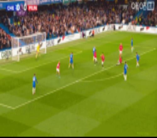 帕爾默傳中，德拉普破門，可惜越位在先進球無效