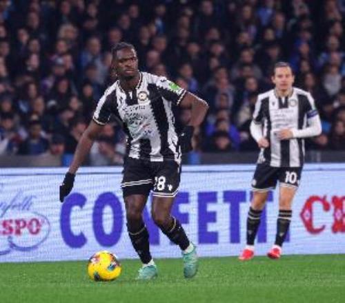 今夏目標(biāo)！記者：國米球探考察烏迪內(nèi)斯26歲法國中衛(wèi)歐馬索勒