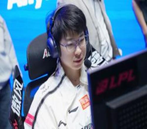 来点希望Hope首局暴毙白给次局冒失推进成转折两局战绩659