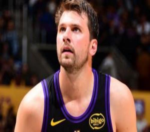 挽大廈之將傾！湖記：東契奇有望在首輪系列賽中段復出！