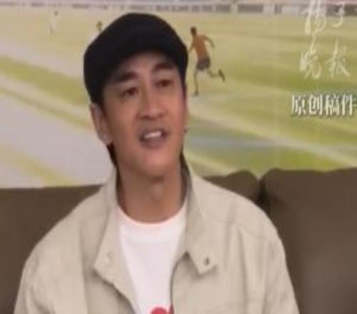 有黑眼圈了！何潤東：昨晚太興奮沒睡好，人生第一次現(xiàn)場看足球賽