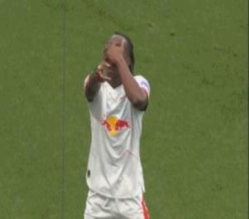 身價7500萬！19歲迪奧曼德檢閱整條法蘭克福防線破門眾豪門有意