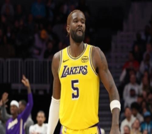 10中8砍19分11板雷迪克：當(dāng)艾頓打出高水平時(shí)我們處于最強(qiáng)形態(tài)