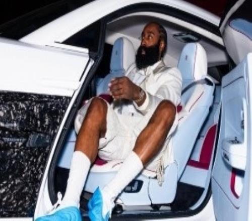 心情大好！哈登季后賽開門紅后曬勞斯萊斯：嫁給比賽