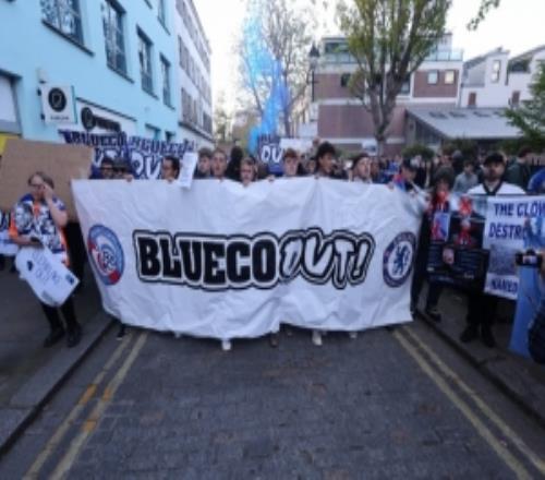 不滿BlueCo！走上街頭，切爾西和白堡球迷組織聯合抗議活動