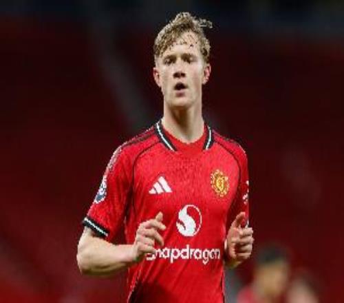 能否迎來首秀曼聯(lián)18歲中場斯維茨首次入選一線隊大名單