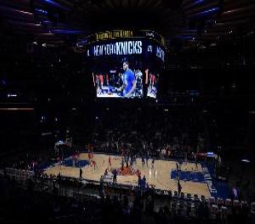 面包：走進(jìn)麥迪遜廣場(chǎng)花園總是感覺很特別每次我都感覺像做夢(mèng)