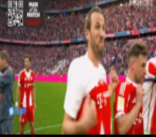 冠軍的喜悅！拜仁全隊換上特制T恤，慶祝提前4輪德甲奪冠