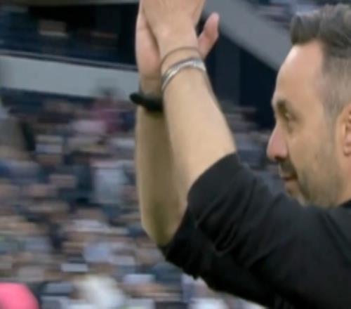 從海鷗教父到對手主帥：布萊頓用視頻致敬德澤爾比，溫情超越勝負(fù)