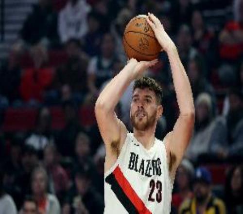 完全被壓制！克林根半場(chǎng)出戰(zhàn)12分鐘4中1&三分3中0僅拿2分3板