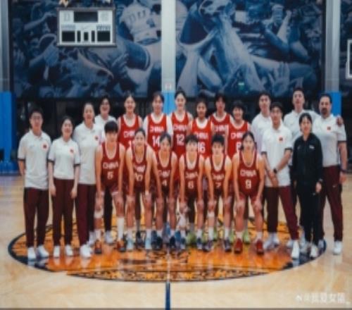 國(guó)青U17女籃美國(guó)拉練奪冠：載譽(yù)歸國(guó)收獲滿(mǎn)滿(mǎn)！7月將戰(zhàn)U17世界杯
