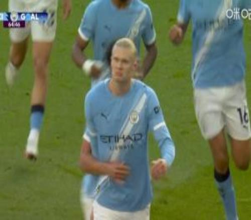 奧賴利橫敲，哈蘭德后點包抄破門！曼城21再次領先阿森納