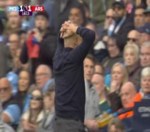 悲歡并不相通！多納魯馬超巨失誤，塔帥狂喜慶祝、瓜帥抱頭無(wú)語(yǔ)！