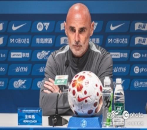 穆斯卡特：在醫(yī)療團(tuán)隊(duì)的不懈努力下，球員恢復(fù)正在有條不紊地推進(jìn)