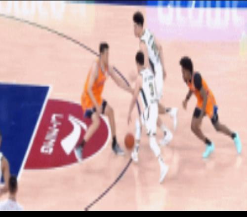 心態(tài)崩了！趙繼偉上籃不中貼臉怒噴裁判被吹技犯