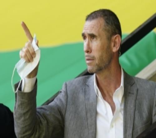 基翁：外界噪音賽季初就有只不過現(xiàn)在更響了，唯一辦法就是出成績