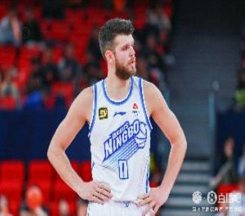 直播吧：拉科塞維奇預(yù)計(jì)明日啟程有望趕上廣東常規(guī)賽最后一戰(zhàn)