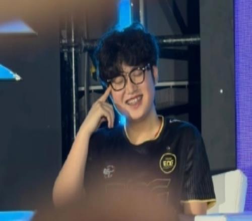 ZmjjKK長文認(rèn)真回復(fù)粉絲：感謝你能從我身上獲得力量和快樂