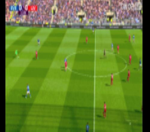 莫耶斯不滿！霍爾在禁區與瓊斯爭搶球權時倒地，裁判示意沒犯規