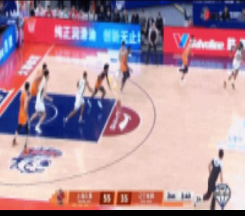 不滿意！古德溫反擊被封蓋認(rèn)為遭犯規(guī)沒吹抱怨也吃技犯