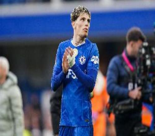 巴特：加納喬過早把自己當(dāng)成超巨，曼聯(lián)最明智的決定就是把他賣掉