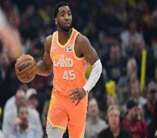 強(qiáng)！米切爾生涯至今出戰(zhàn)65場季后賽33次砍下30+