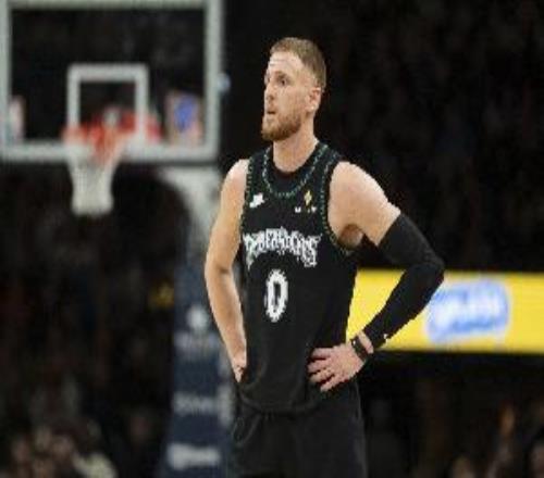 正负值全队最高！迪文：我专注于细节争抢地板球&干扰对手节奏