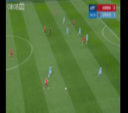 韋世豪射門打在石柯身上彈出，蓉城球員投訴手球，VAR確認(rèn)沒(méi)犯規(guī)