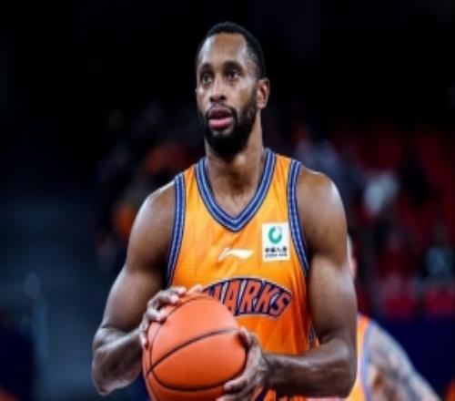 記者：不知道放走弗格的遼籃管理層看他狀態(tài)這么好有何感想